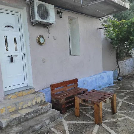 Regina's House Perahóri
